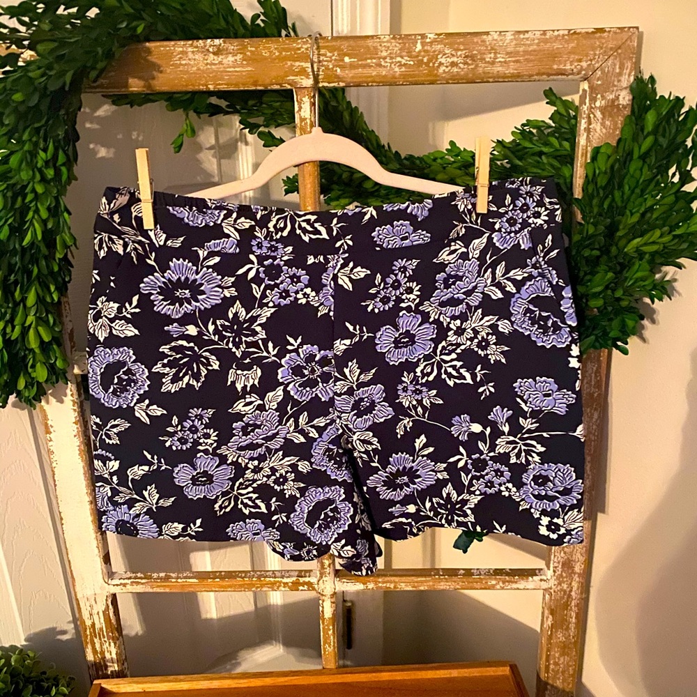 Loft large shorts never worn